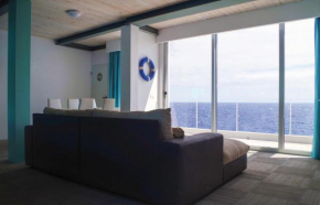 Отель Villa ALBATROS The Real First Line de Mar  Гуимар